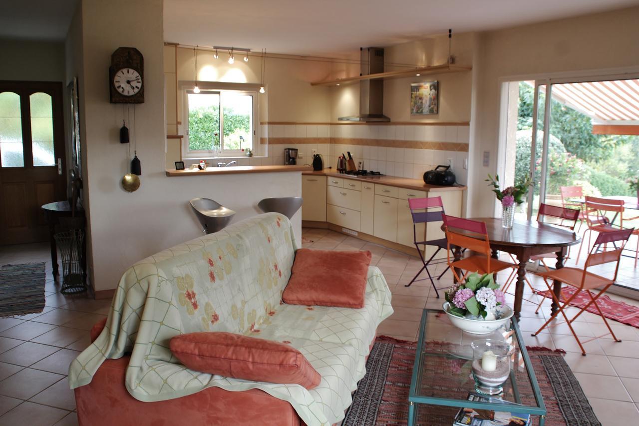 Gite Au Bouzigues Monlaur-Bernet Buitenkant foto
